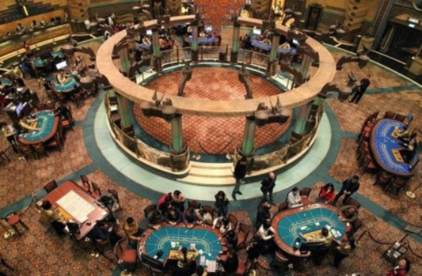 澳门天天六开彩正版澳门|探索科技新趋势与未来生活_豪华版2.82