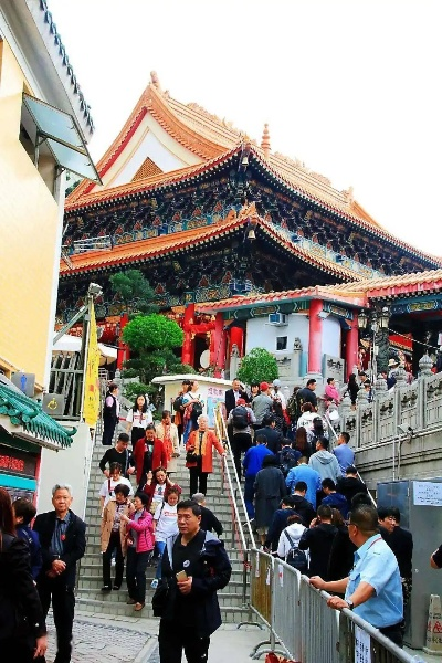 黄大仙免费提供正版资料|探索创意世界的无限可能_固定版.8.272